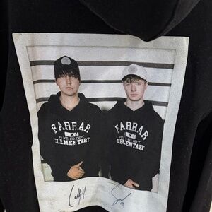 I ❤️ Sam and Colby sweatshirt w mugshots and SIGNATURES!